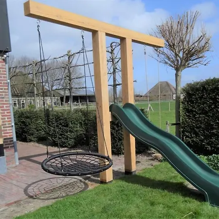 Logies De Hooiberg * Lutjewinkel